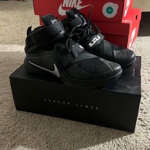 Lebron soldier 9